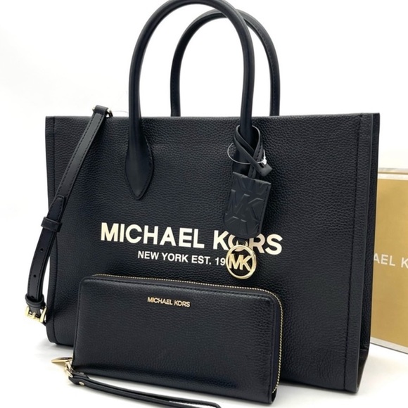 Shop My Bagsss 👜  👛 - Picture 9 of 10